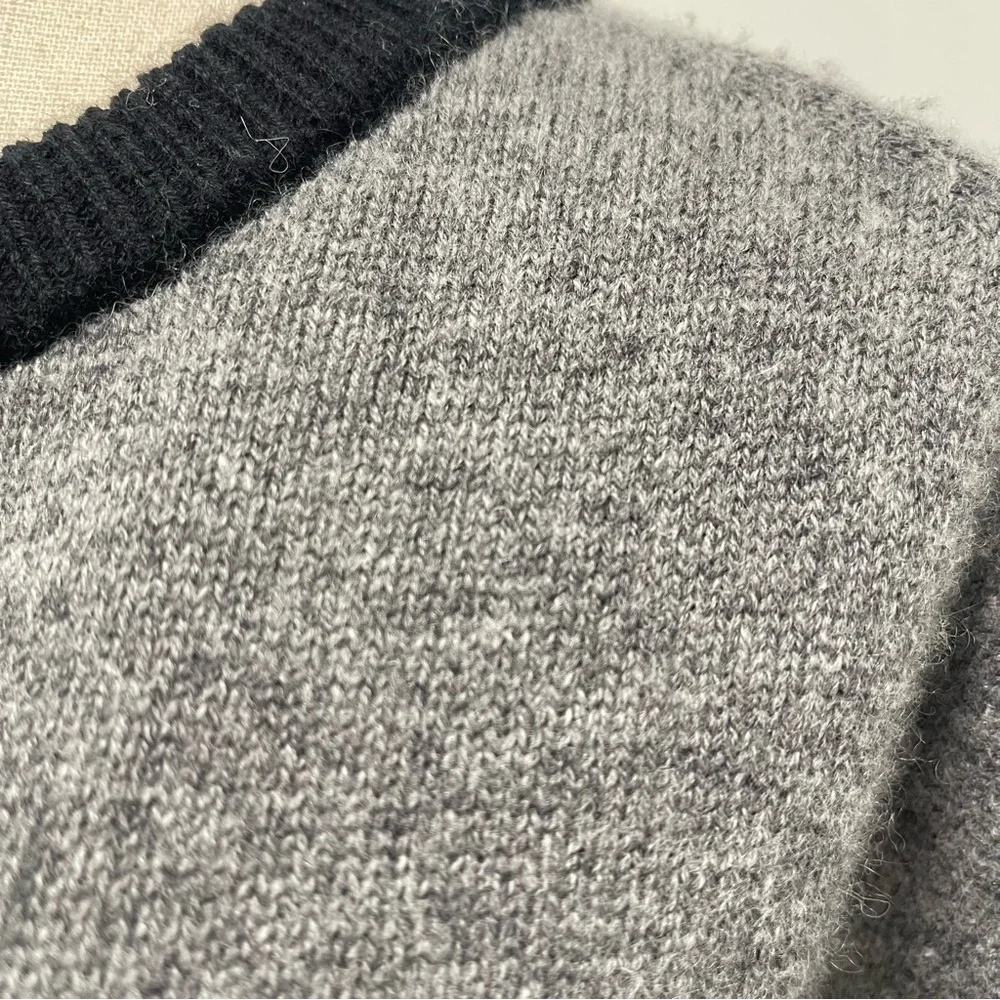 Random Identities Wool Cashmere Blend Crew Neck Gray Sweater Size Medium